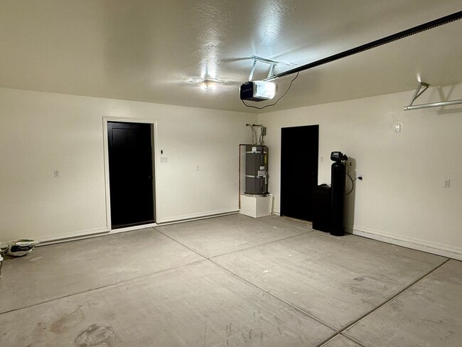 Building Photo - 3877 Santa Rosalina LN