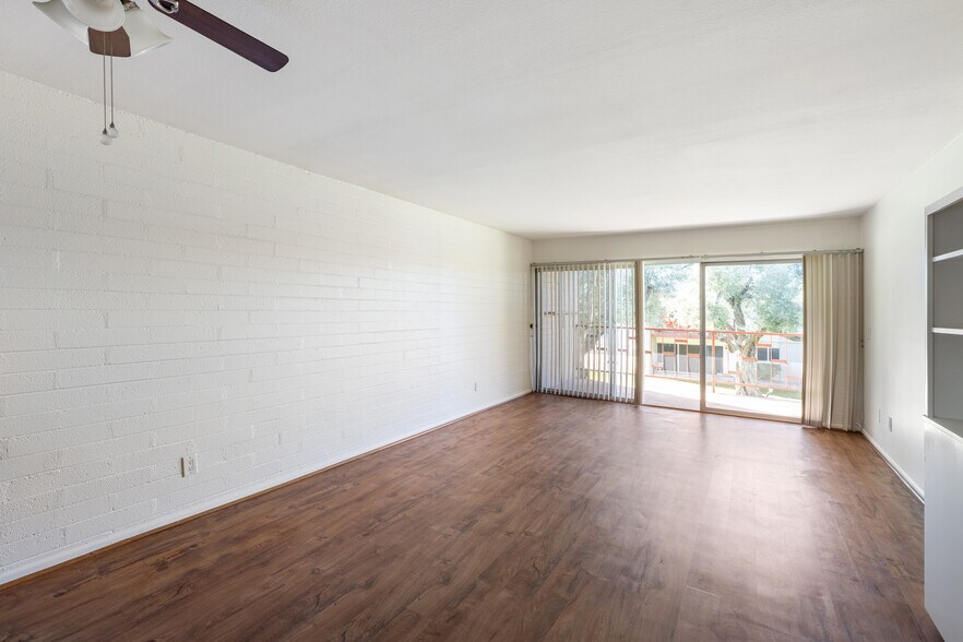 Building Photo - 3737 E Turney Ave