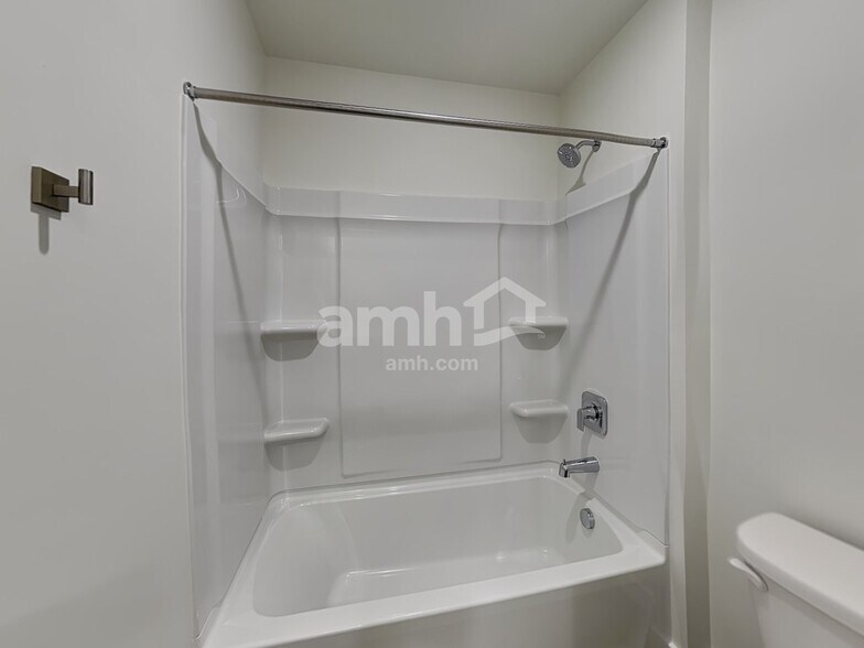 Building Photo - 4692 W Ore Strm Rd