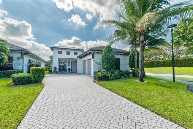 Building Photo - 3098 Gin Berry Way