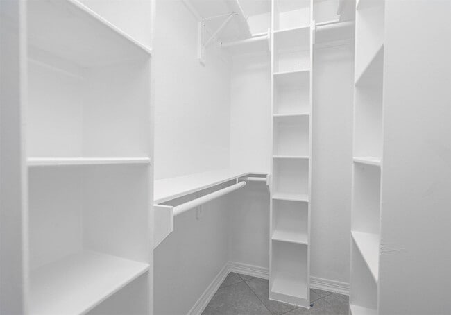 Building Photo - 3021 Sparrow St