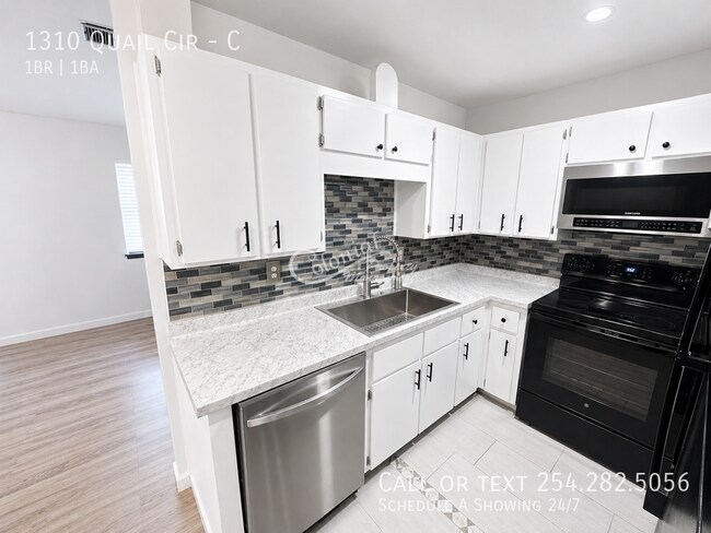 Building Photo - 1310 Quail Cir