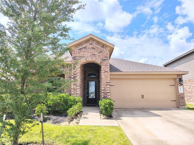 Building Photo - 18315 Pin Oak Lake Dr