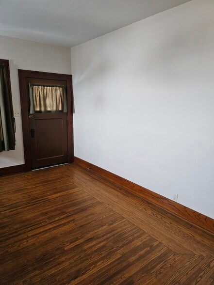 Building Photo - 25 E Prospect St