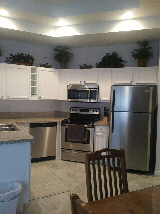 Building Photo - 8033 Carnoustie Pl