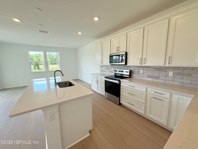 Building Photo - 3321 Harvesters Ct