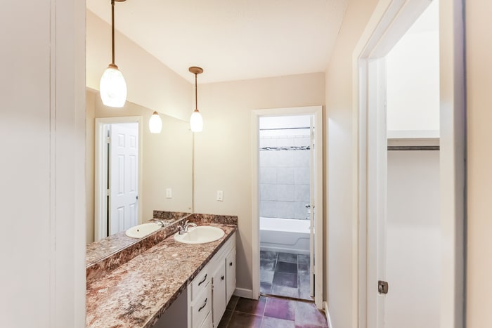 Building Photo - 169 Hazelcrest Dr