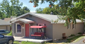 Primary Photo - 257 N Cedar St