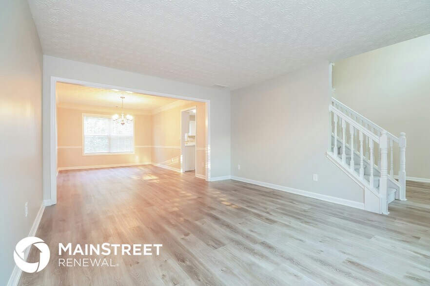 Building Photo - 1731 River Mill Trail NE