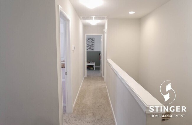 Building Photo - 24 Chauga St