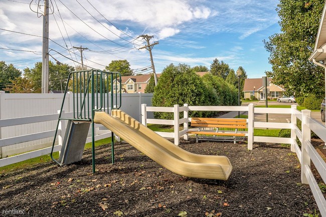 Building Photo - 2 br, 2 bath Townhome - Hattie Greene