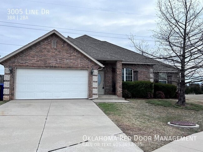 Building Photo - 3005 Line Dr