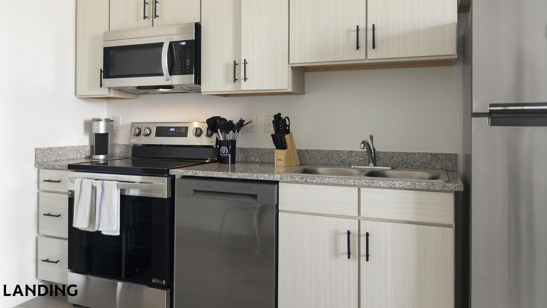 Building Photo - 1030 Browning Rd