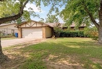 Building Photo - $1,900.00 MOVE-IN-SPECIAL