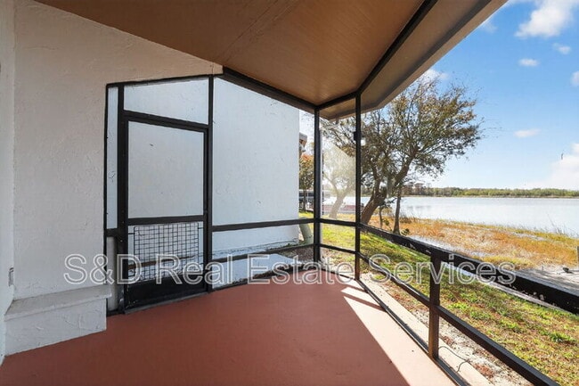 Building Photo - 2219 9th St SE