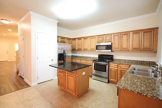 Building Photo - 1490 Bentley Cir