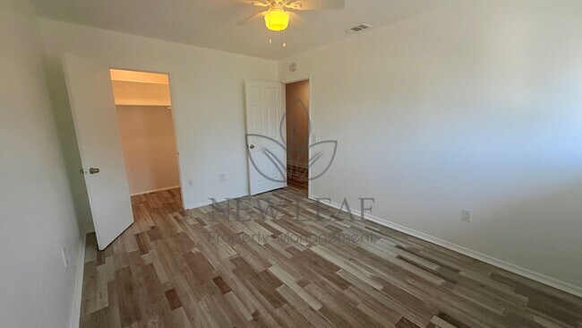 Building Photo - 1412 Everton Pl