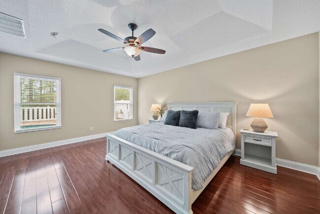 Building Photo - Luxurious Palm Coast Retreat: 4-Bed 3 Bath...