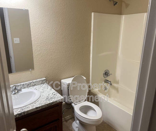 Building Photo - 2014 N 55th Pl