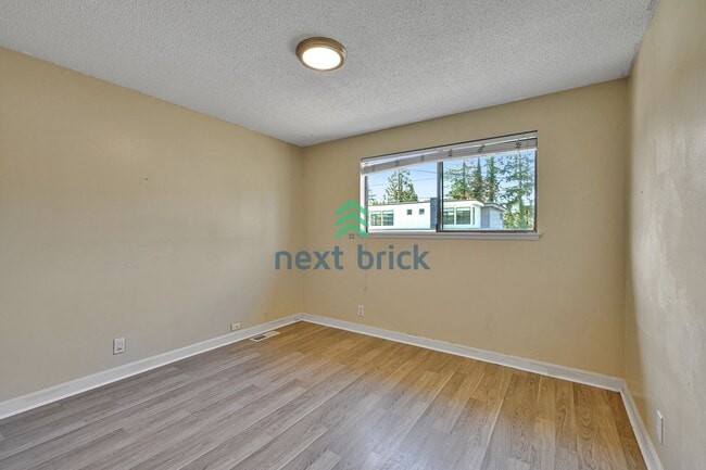 Building Photo - Beautiful home with 4 beds, 2 baths for rent