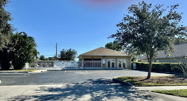 Building Photo - Charming Four Bedroom Home with a Beautiful Pond in the Back