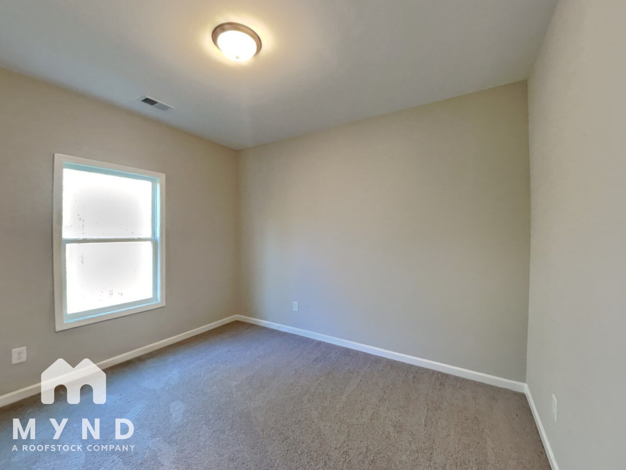 Building Photo - 389 Springwater Wy