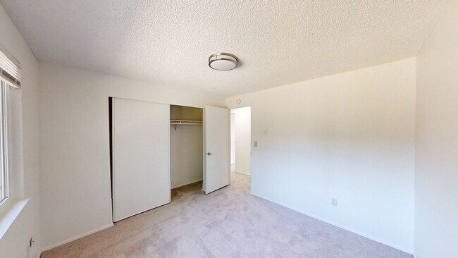 Building Photo - 13605 107th Ave Ct E