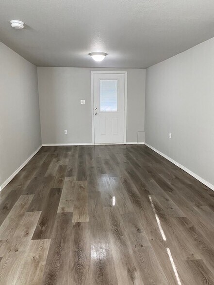 living room - 430 W. 7th St