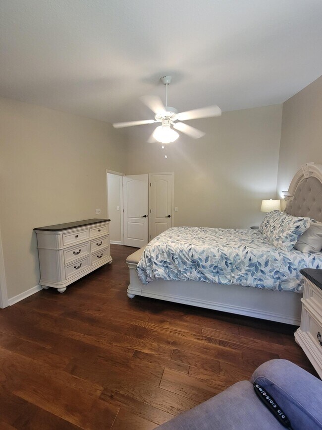 Building Photo - 456 Snead Dr