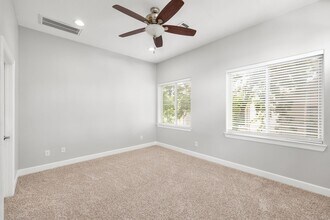 Building Photo - 1112 Andrews St