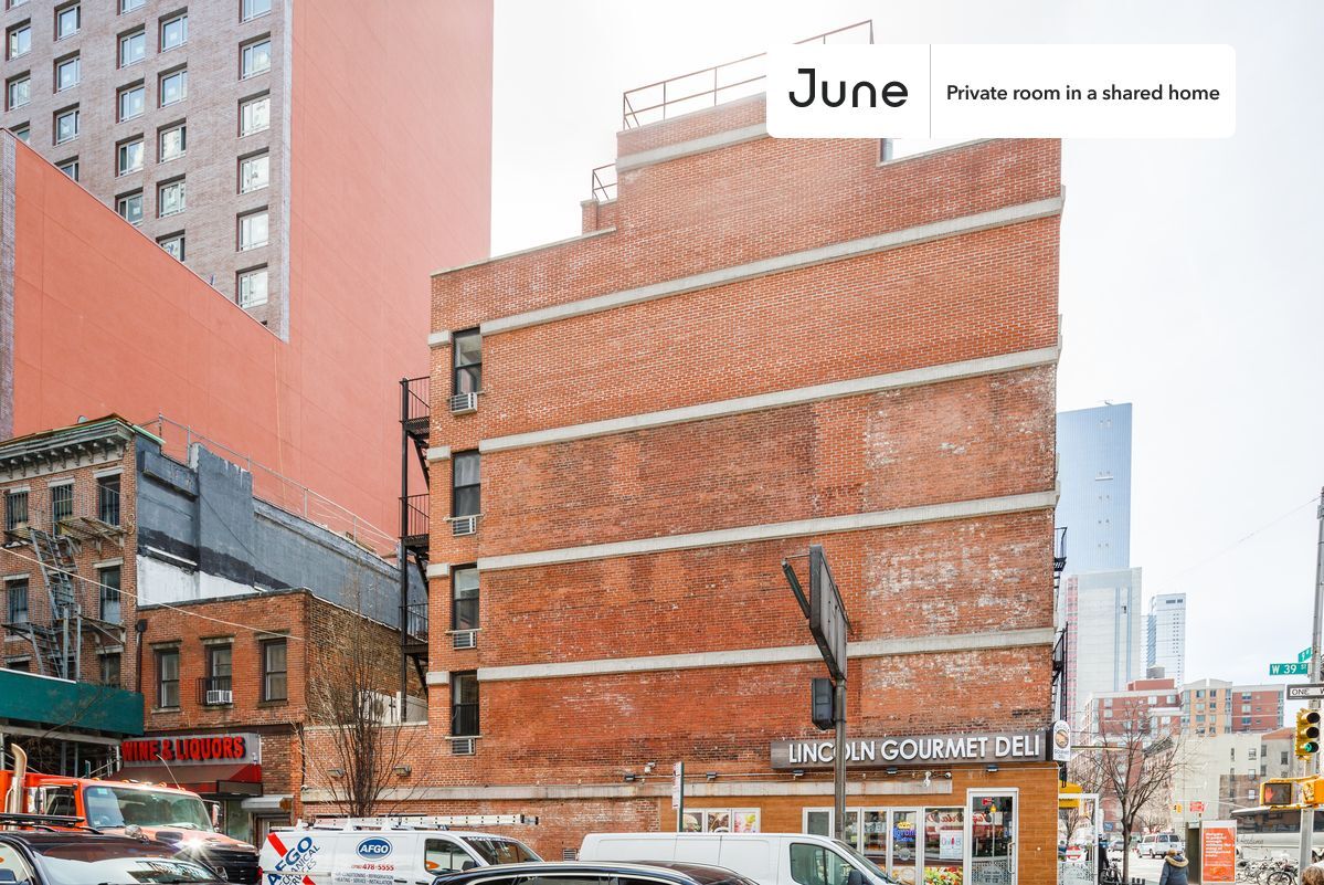 Building Photo - Room in Shared 3 bed/1 bath home