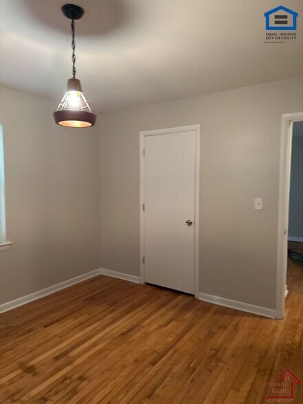 Building Photo - 1231 Helena Dr