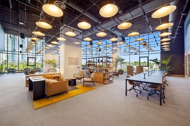 Building Photo - 500 Alton Rd