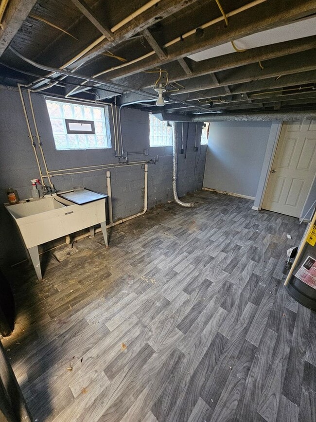 Building Photo - 4908 Eichorn Ave