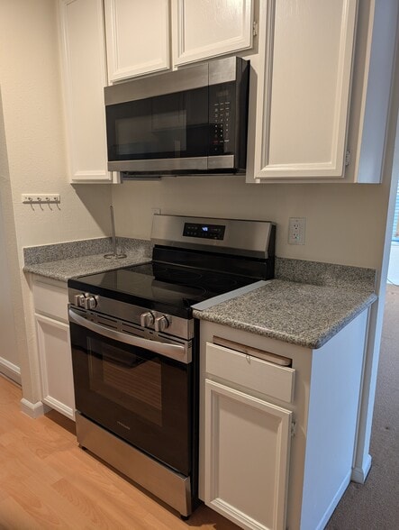 Building Photo - 6254 Joaquin Murieta Ave