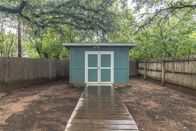 Building Photo - 4908 Hawkhaven Ln