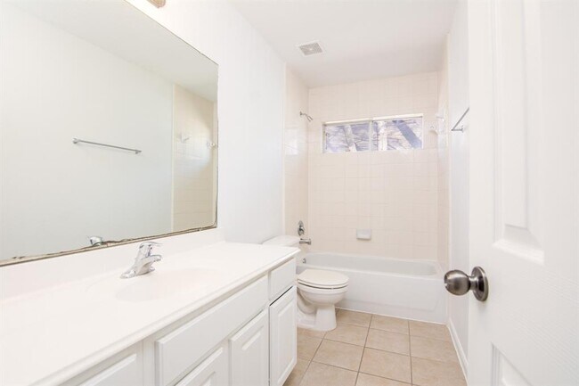 Building Photo - 51 N Regan Mead Cir