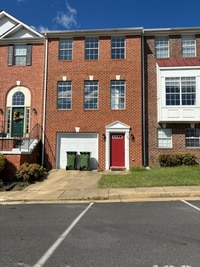Building Photo - 108 Dundee Pl