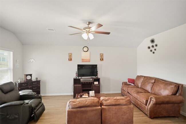 Building Photo - 1317 Clear Cedar Ct