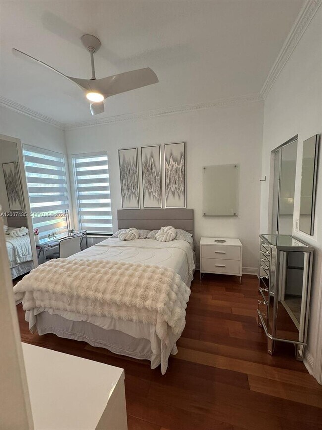 Building Photo - 15053 SW 40th St