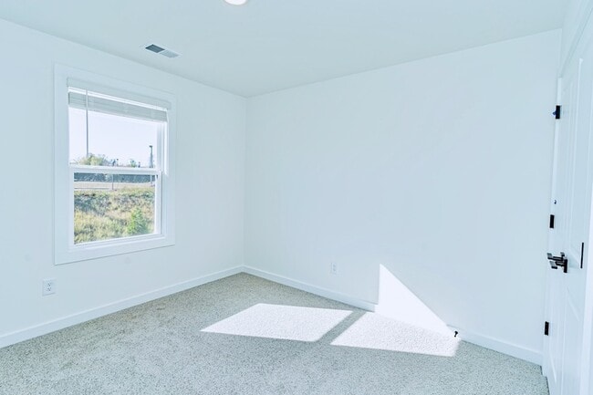 Building Photo - 1435 Darrowby Wy