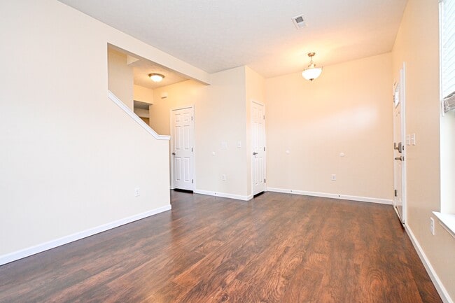 Building Photo - 8453 Forest Valley Dr