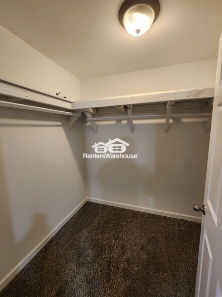 Building Photo - 2125 Bixler Cir