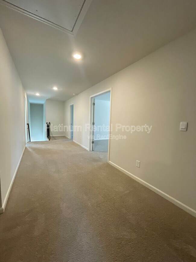 Building Photo - 1616 Chancery Ln