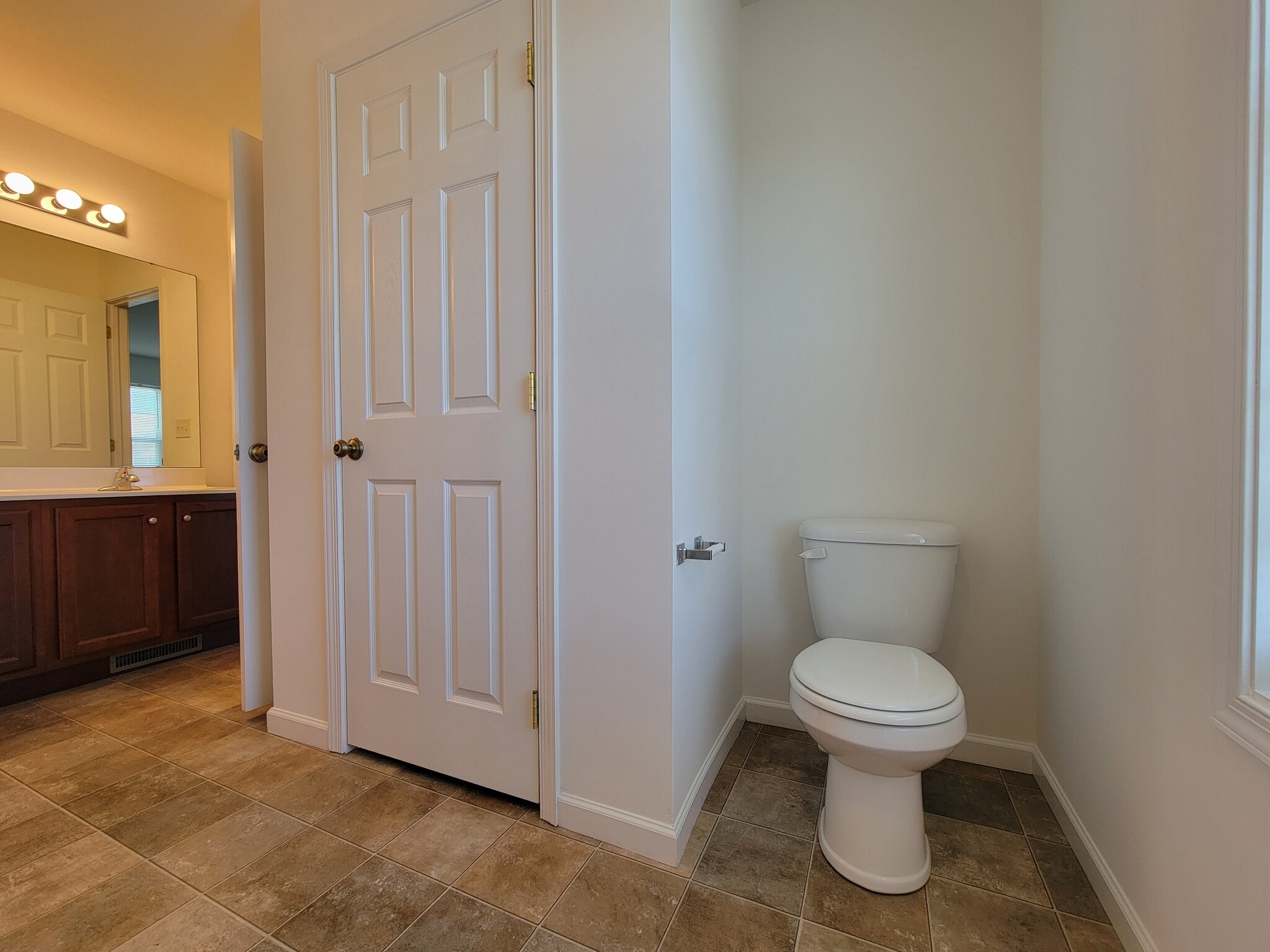 Building Photo - 402 Mount Olive Ln