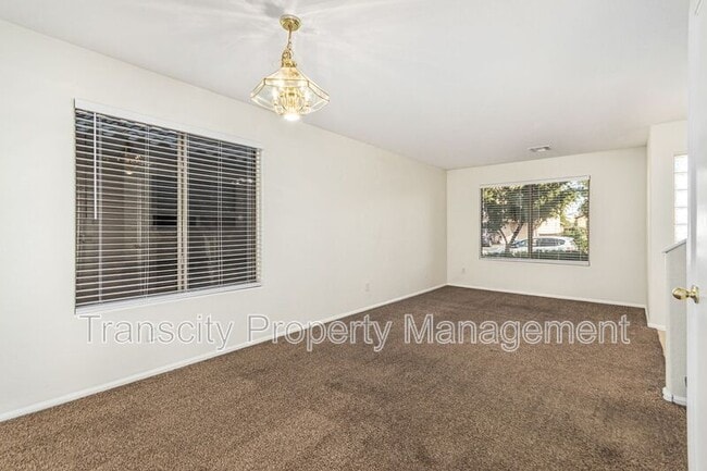 Building Photo - 8528 S 49th Ln