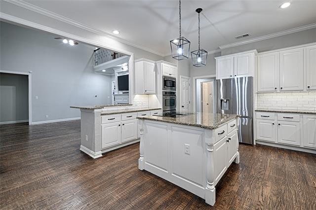 Building Photo - 3600 Crownhill Dr