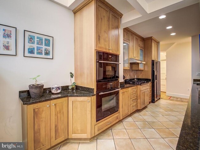 Building Photo - 3629 Ordway St NW