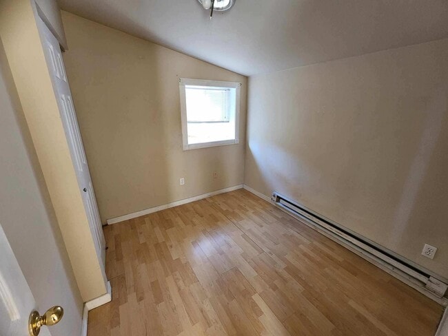 Building Photo - 1587 W Nevada Pl