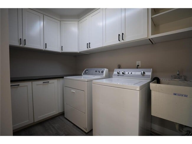 Building Photo - 3305 200th St W